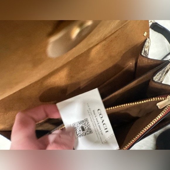 Coach Klare Crossbody Bag In Signature With Rivets - Picture 14 of 16